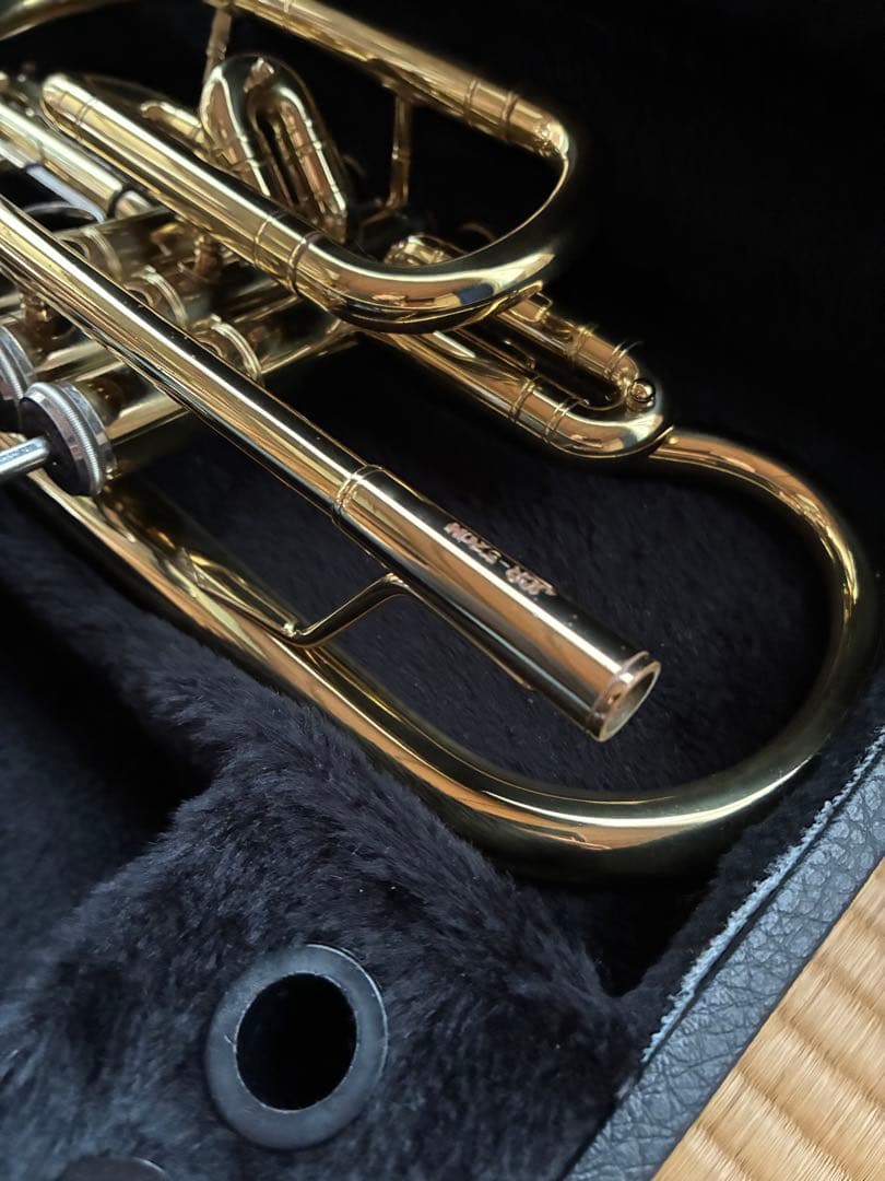 JUPTER製　中古コルネット　純正ハードケース付き