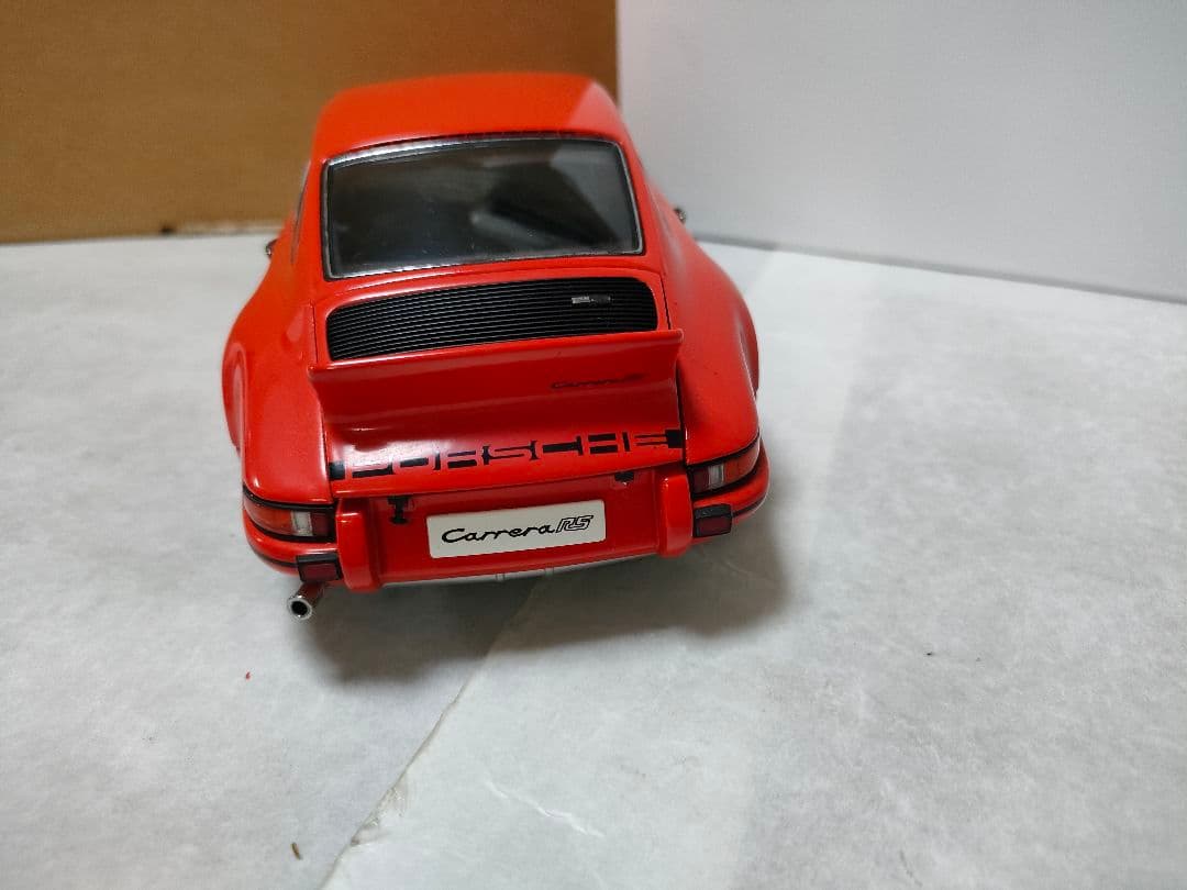 に*ー様 オートアート　ポルシェ911カレラ 　1/18