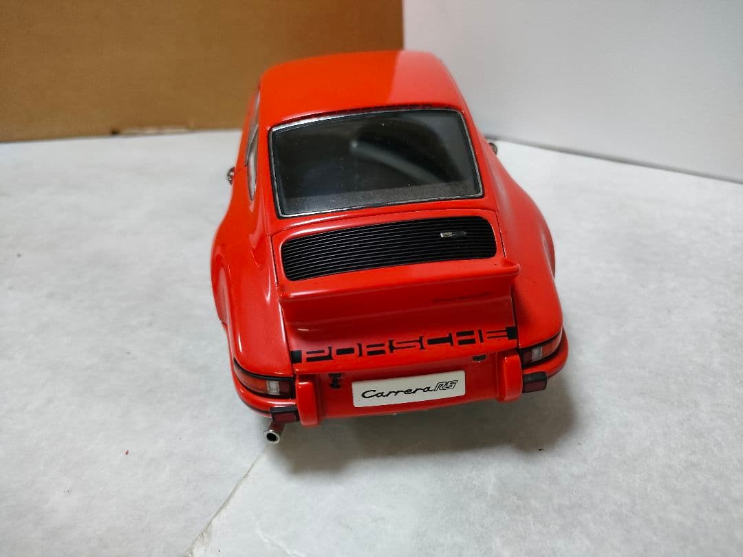 に*ー様 オートアート　ポルシェ911カレラ 　1/18