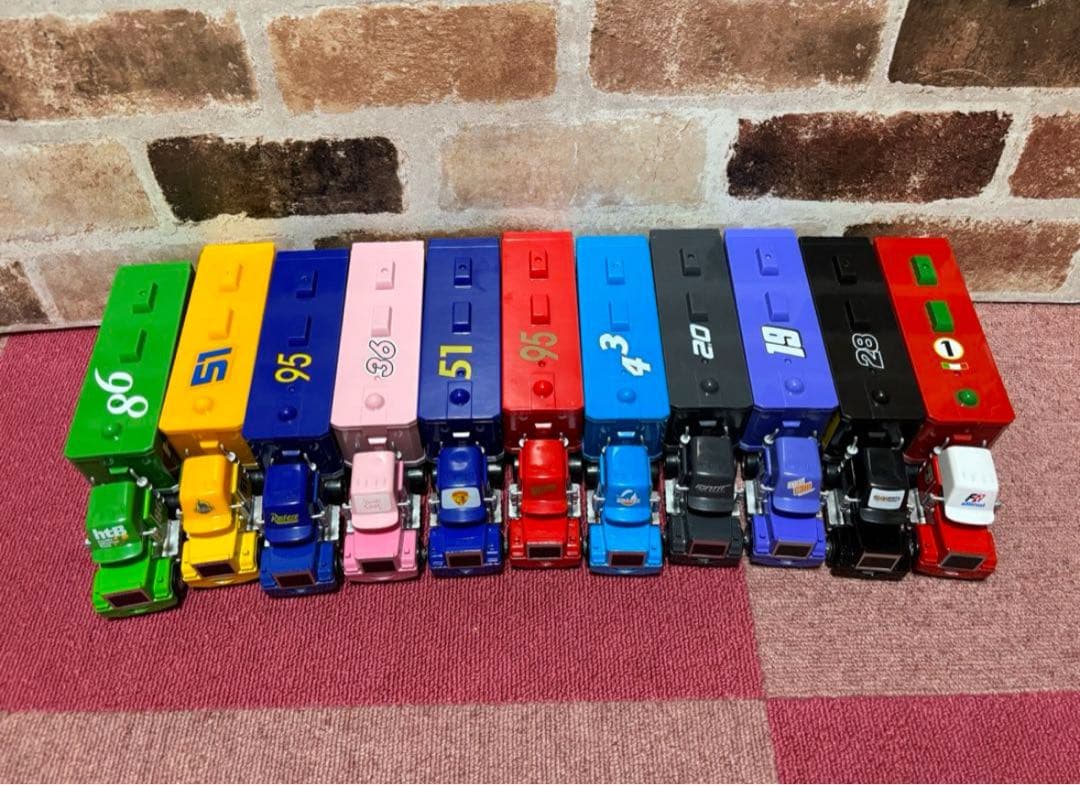 限定出品　カーズ　マックトラック トレーラー 11台セット
