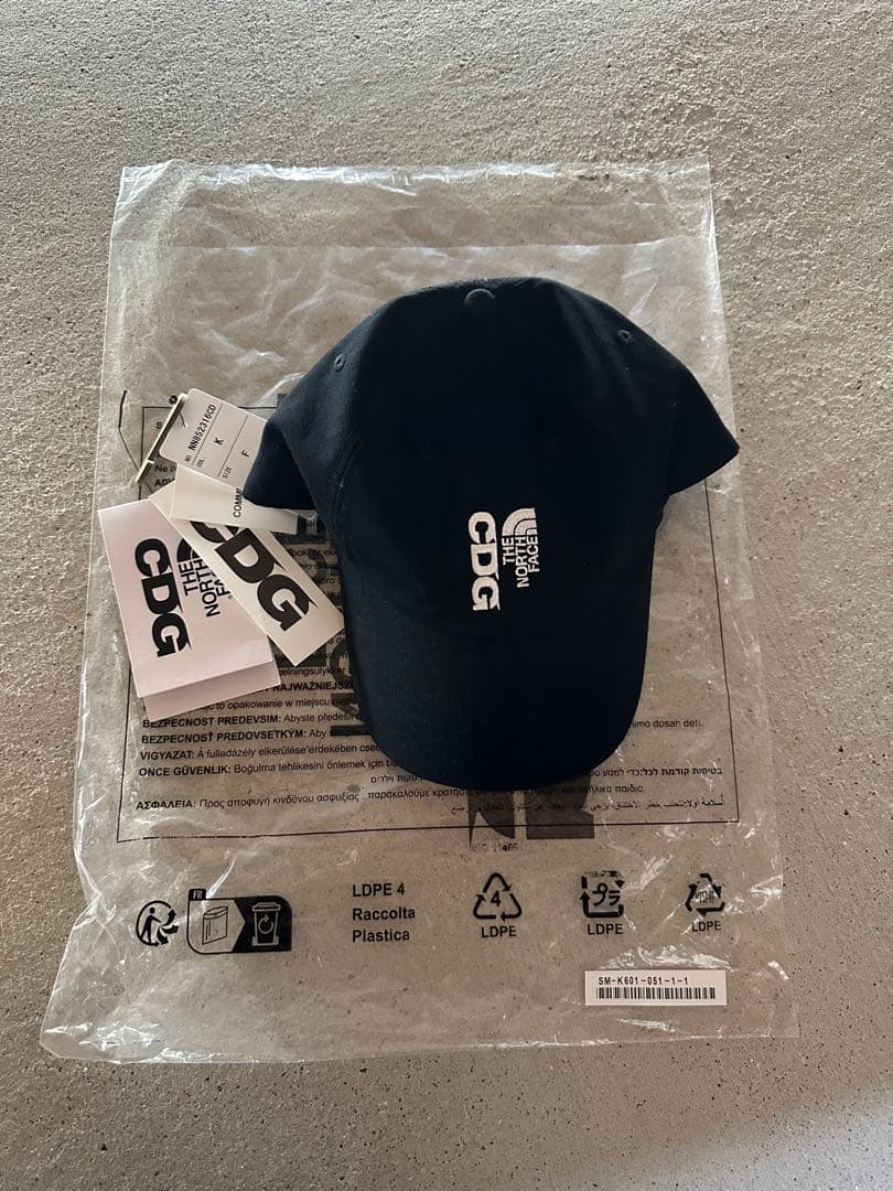 年内限定価格　The North Face x CDG キャップ