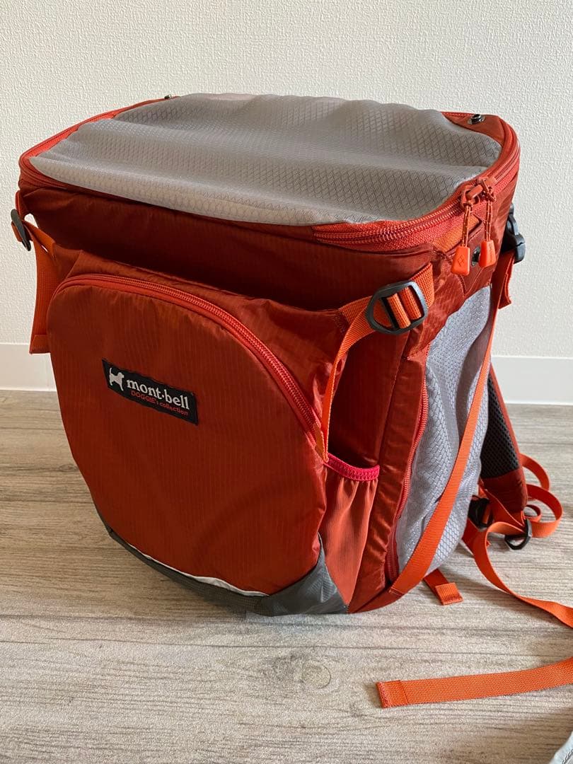 美品　モンベル ドッグキャリングパック ドッグキャリー　ドッグバッグ　Mオレンジ