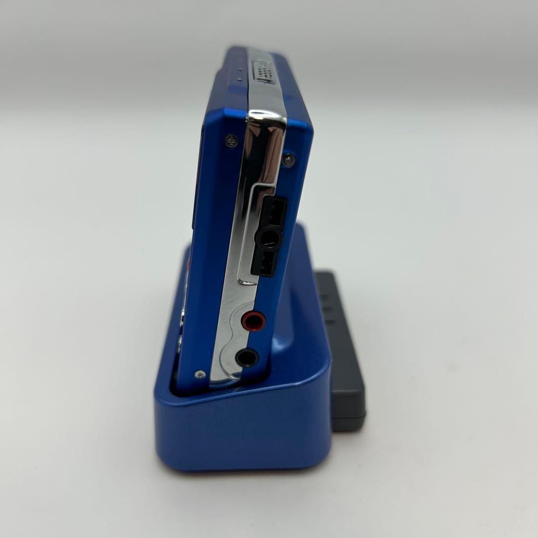 ほぼ未使用品　SHARP ポータブルMDプレイヤー　MD-DR77-A ブルー