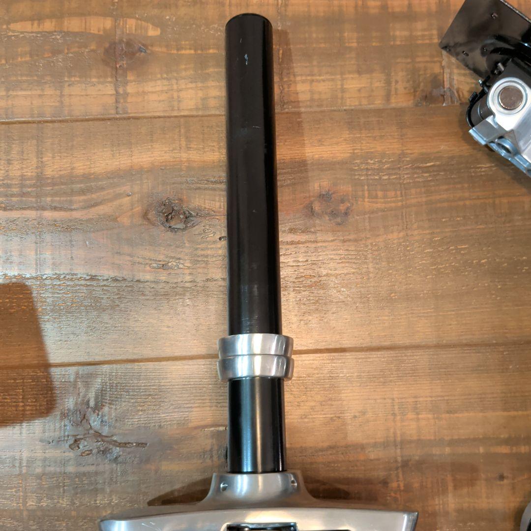 ERGOTRON LXデュアル デスク マウント アーム スタッキング①