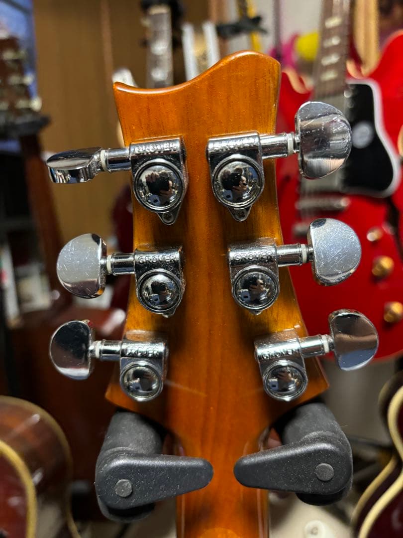 ダブルカッタウェイ　ゴールド GROVER ペグ、BIGSBY搭載　ジャンク