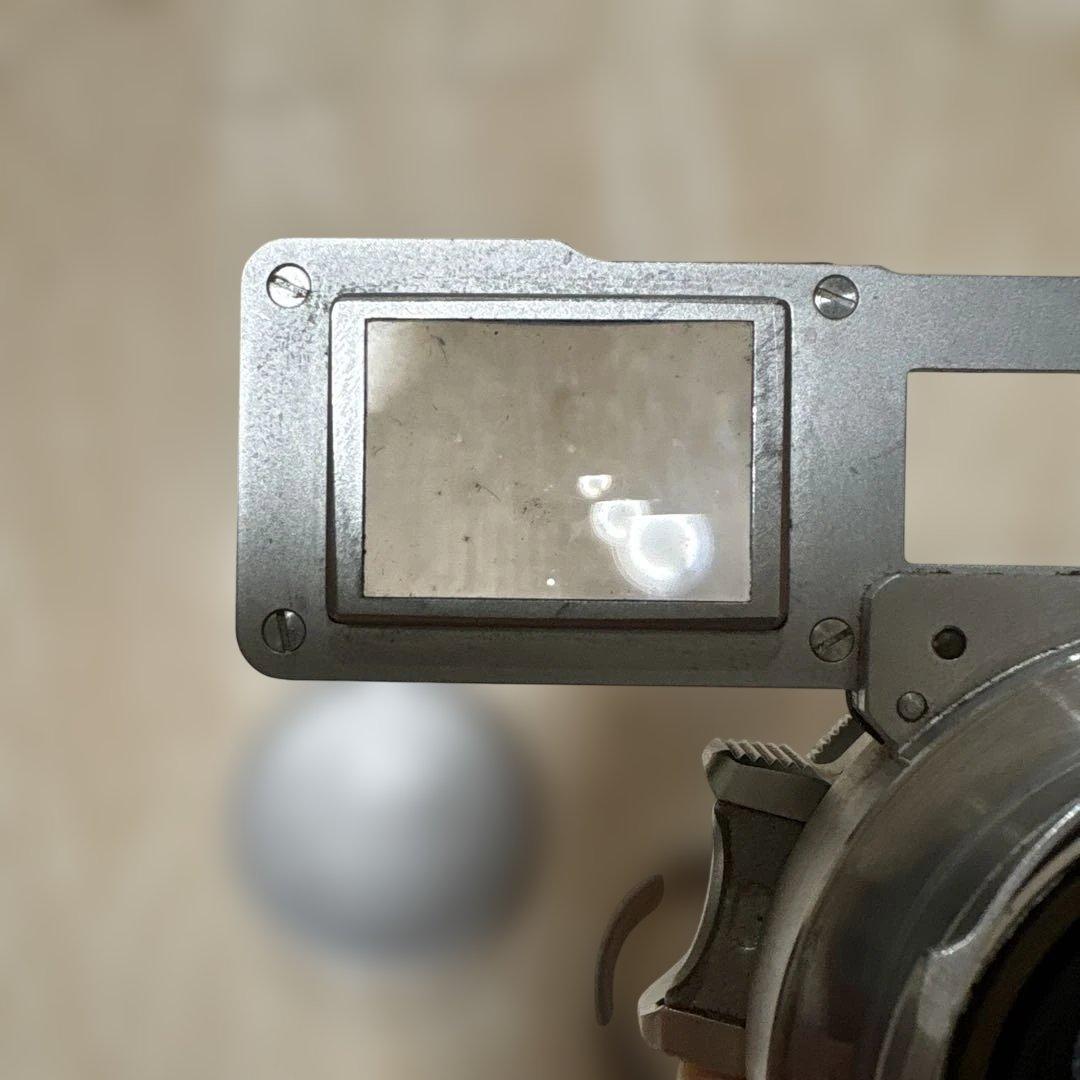 Leica Summaron 35mm f/2.8 レンジファインダーカメラ