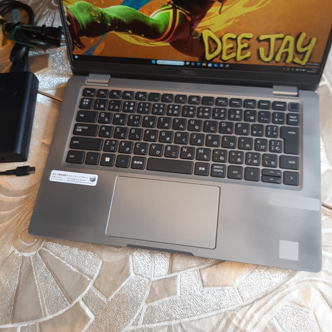 13インチ・5320 DELL 11世代 i5 256G 16G FHD