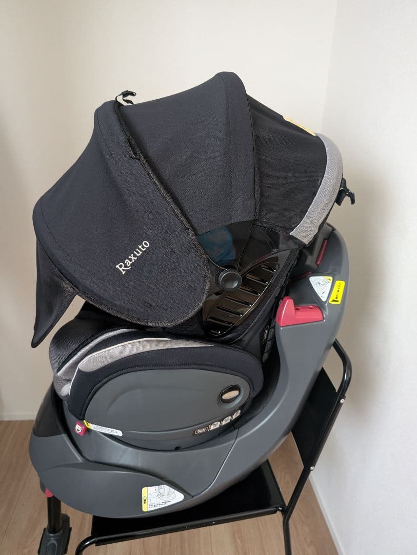 チャイルドシート　アップリカ　フラディアラクート　エレガント　シートベルト固定