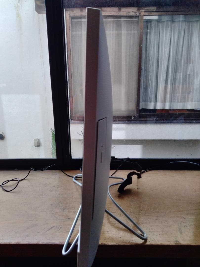 HP 一体型 9世代 i3 nVIDIA 256G 2T 1920×1080