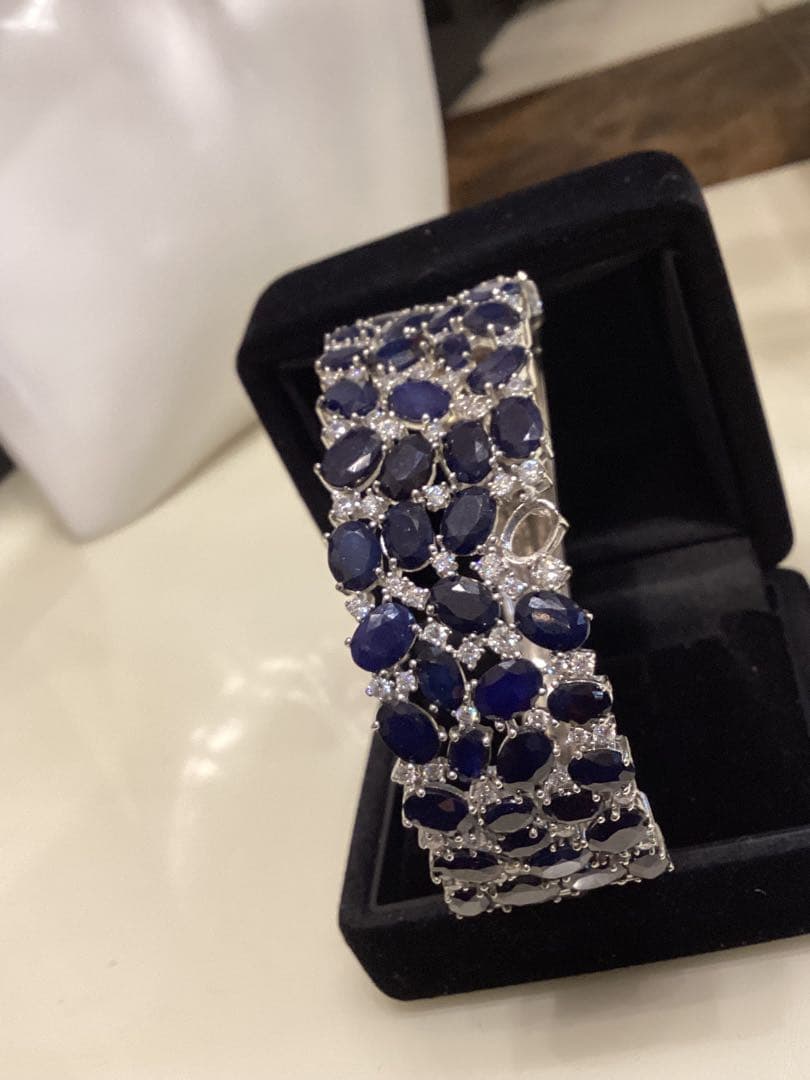 即*中様 天然石サファイアバングル