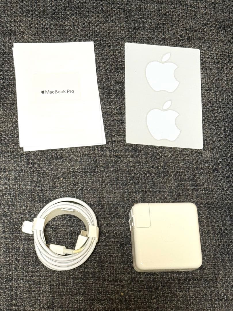 Apple MacBook Pro 13インチ 本体 箱付き