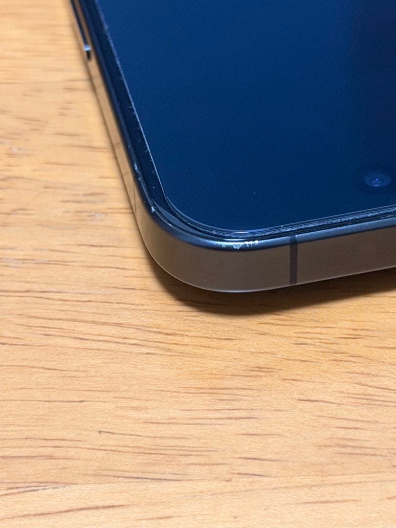 【訳あり】iPhone 15 Pro 128GB ブラックチタニウム 動作良好