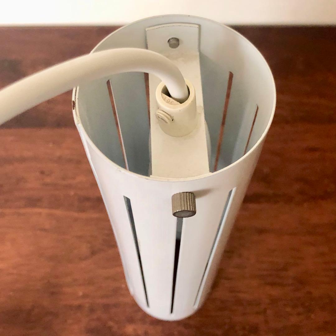 スウェーデン　北欧ビンテージ　ミルキーホワイト　シリンダー型ペンダントランプ