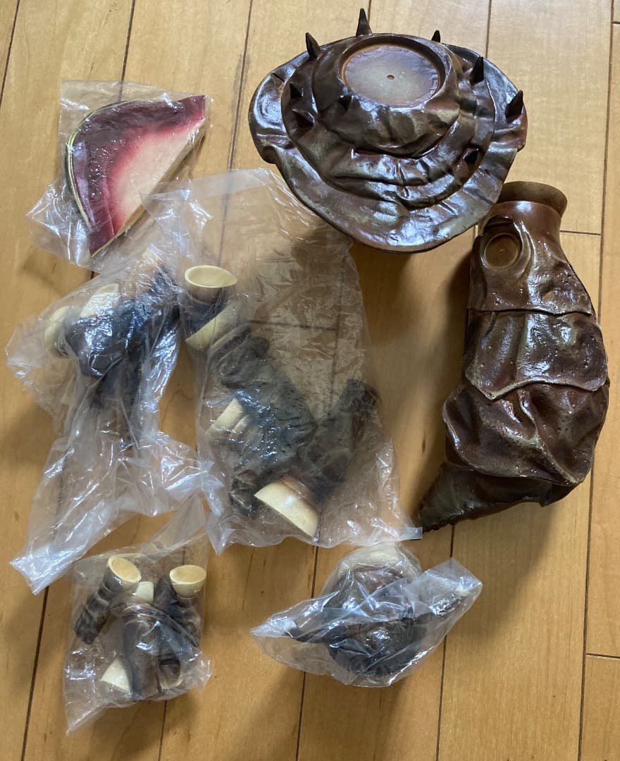 カネゴン【ビリケン商会】ソフビ 彩色済組立キット