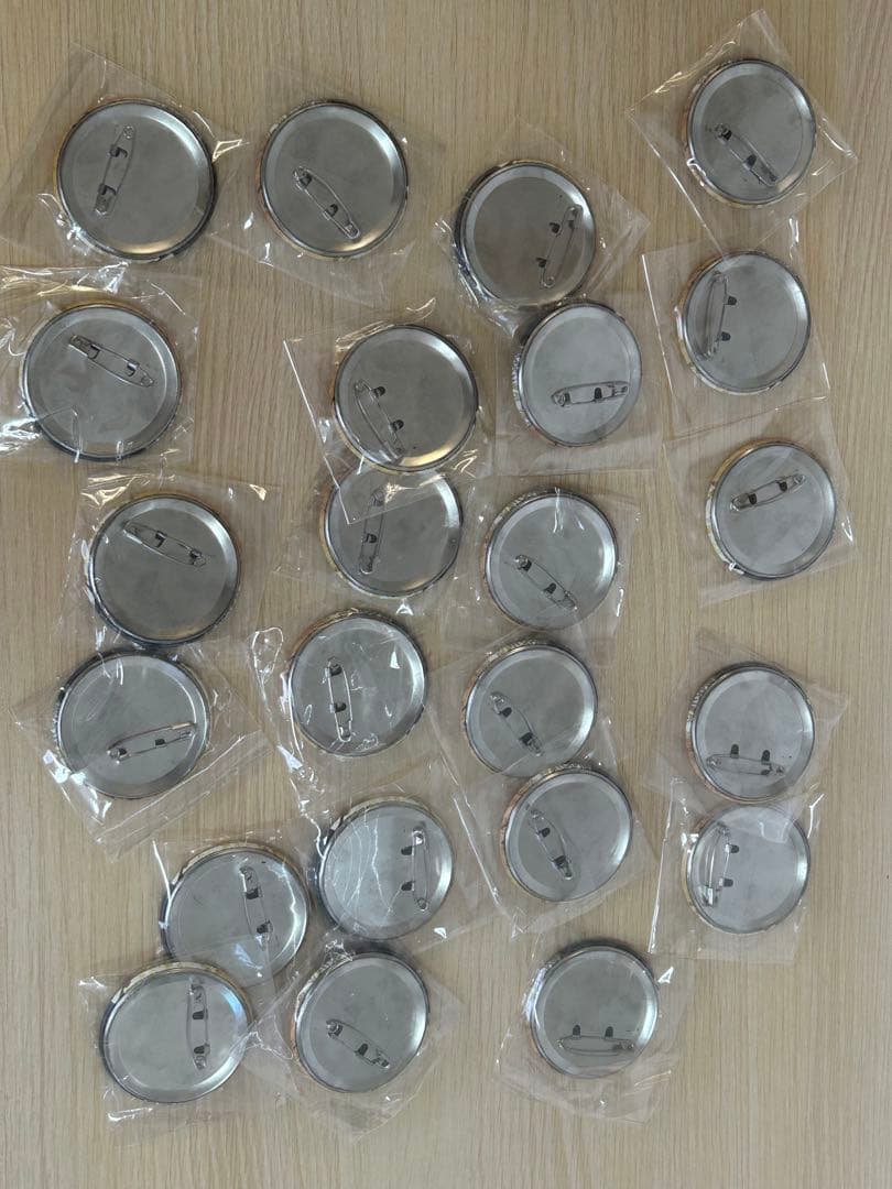 【値下げ】いれいす　悠佑　缶バッジ　24個　まとめ売り