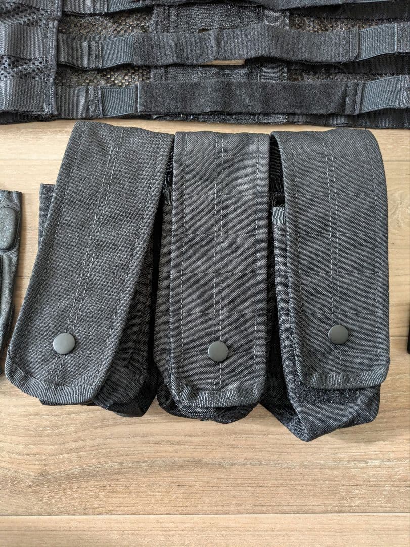 タクティカルベスト ブラック　その他