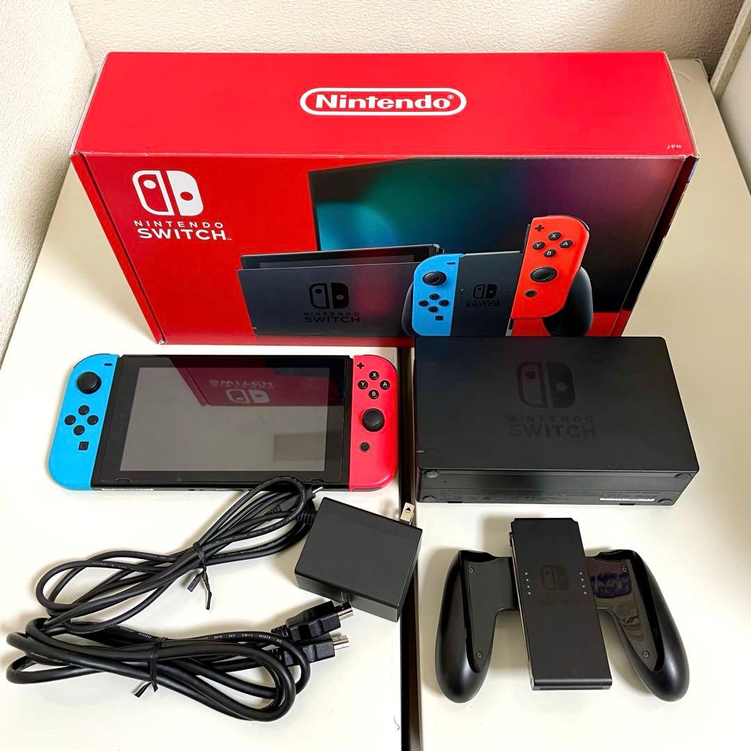 【美品】Switch 本体 保護フィルム・外箱・付属品あり 動作確認済 初期化済