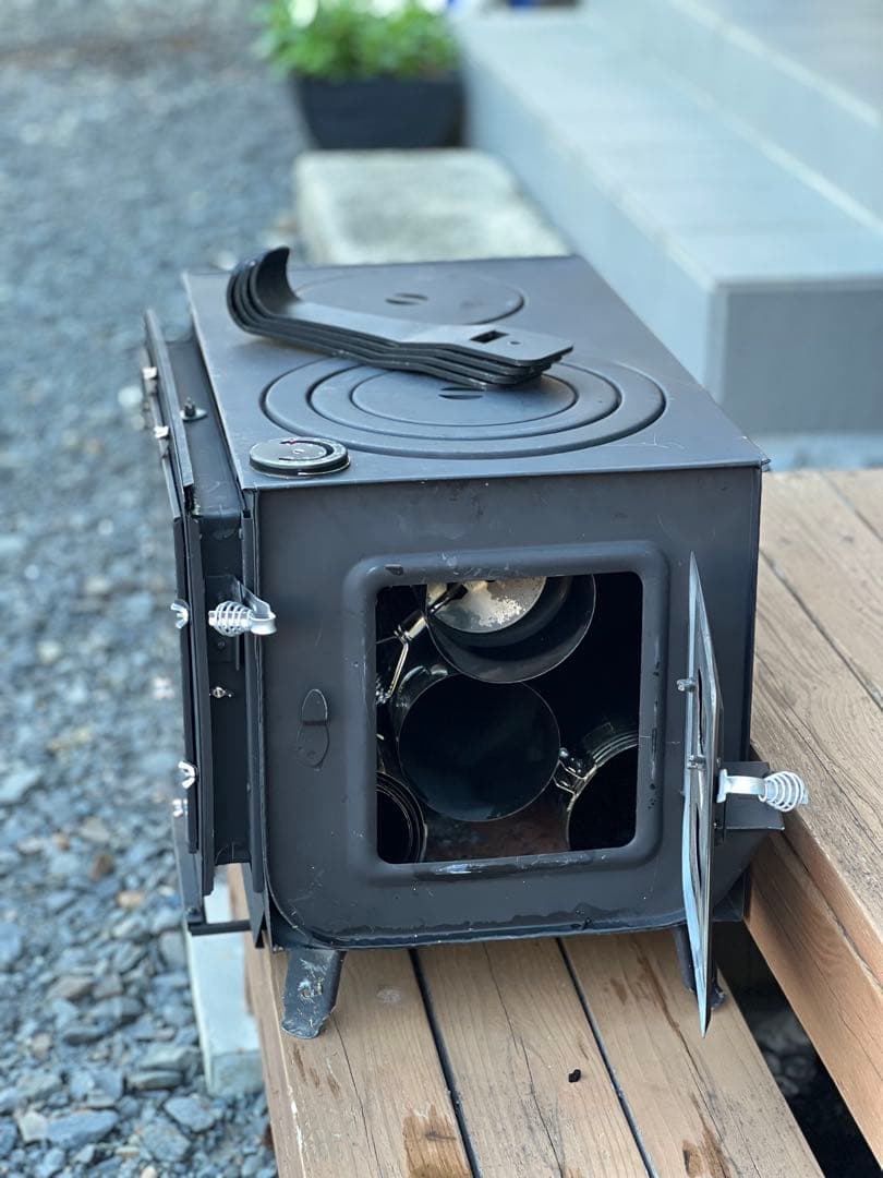 【手渡し】ロマンチカル薪ストーブ煙突横出し　ピザ釜つき