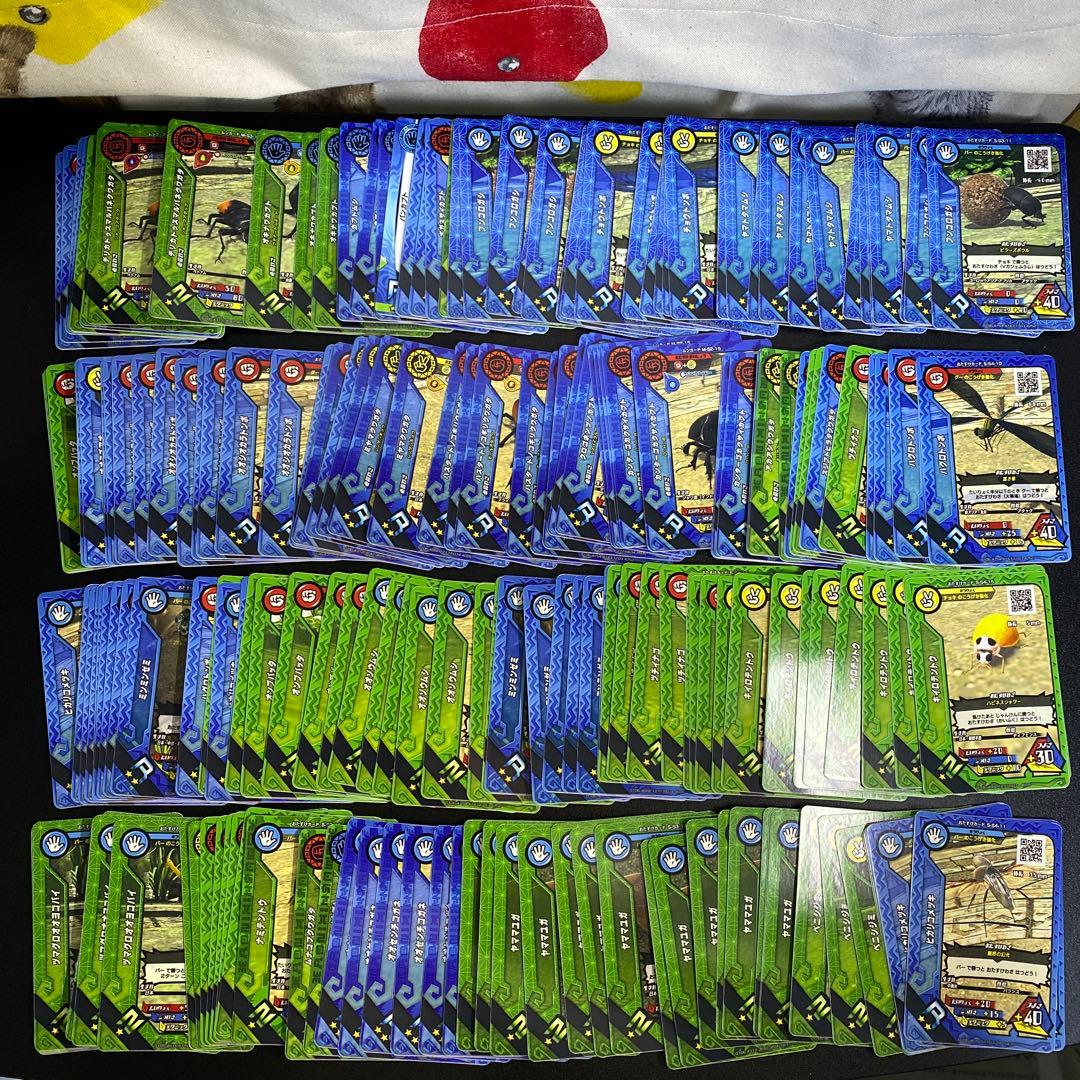 【B174】新昆虫王者ムシキング　917枚　大量まとめ売り