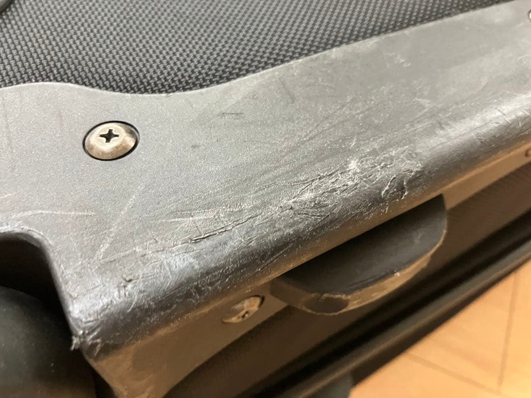 パスファインダー スーツケース 拡張可能