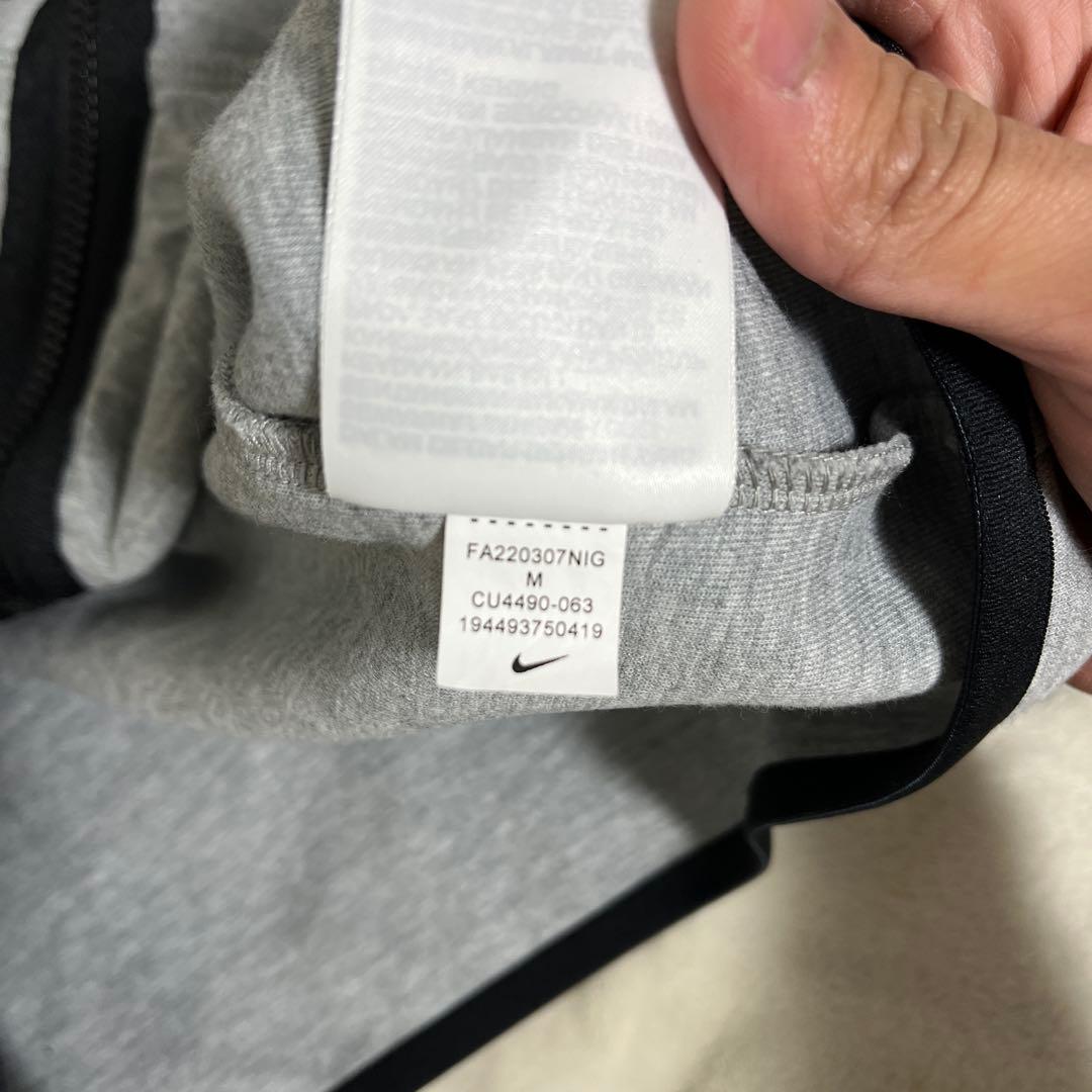 ナイキ　テックフリース　サイズM 美品