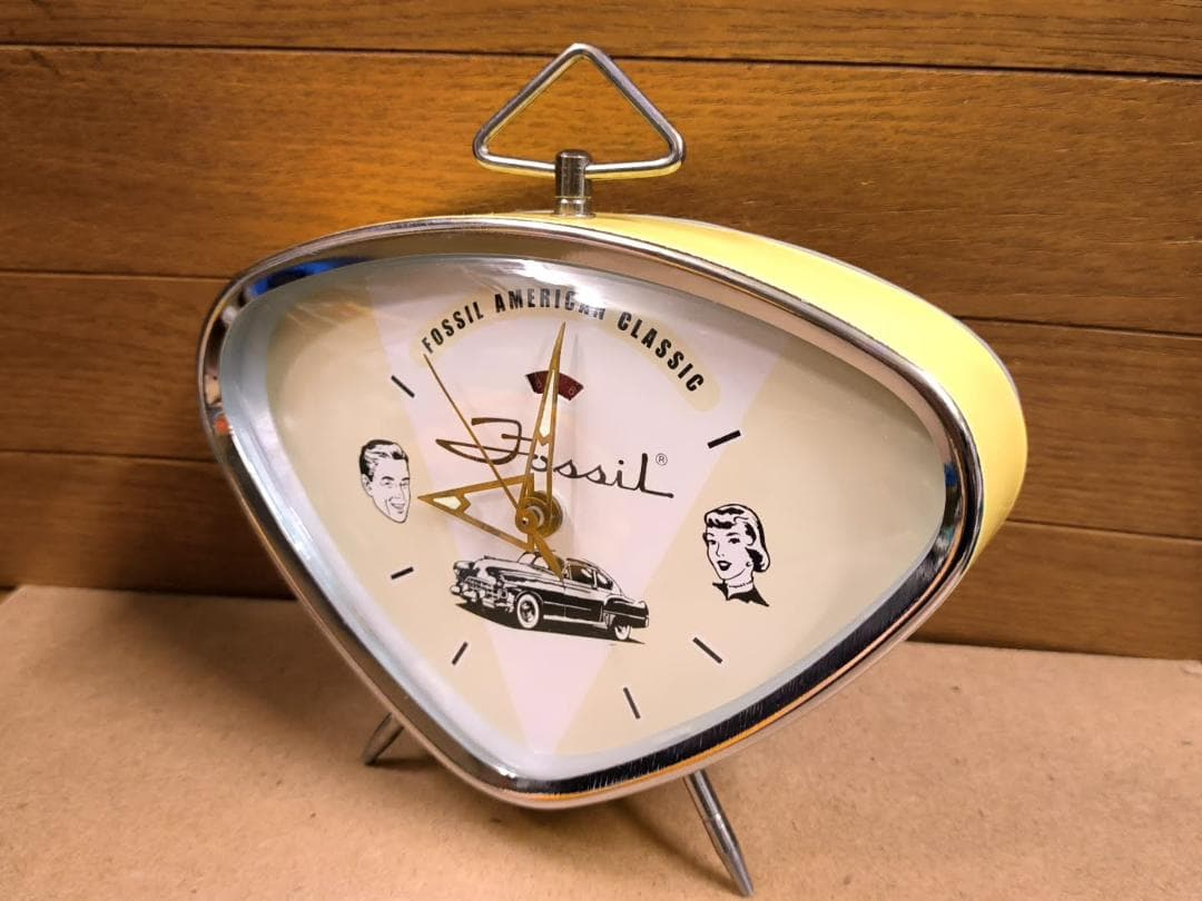 レトロ FOSSIL AMERICAN CLASSIC 手巻き式 目覚まし時計