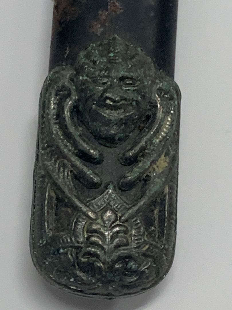 模造刀　装飾的な金属製の刀