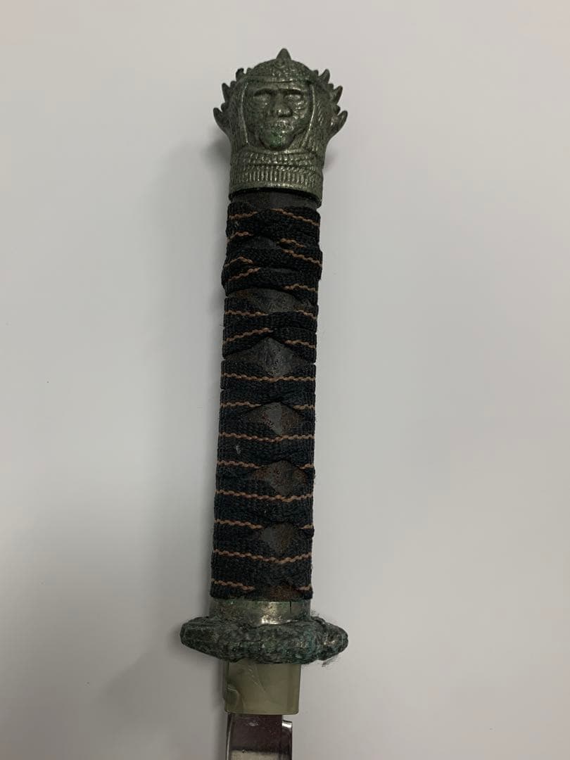 模造刀　装飾的な金属製の刀