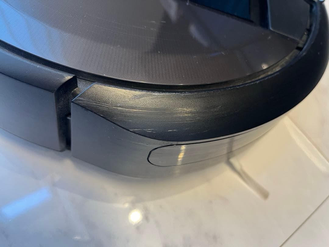 iRobot Roomba i7 ロボット掃除機本体＋充電ドック(箱あり)