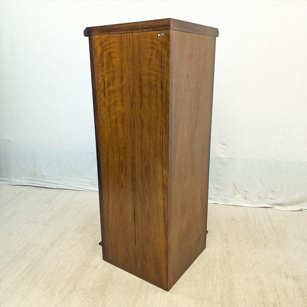 カリモク　コロニアル　天然木　コーナーキャビネット　飾り棚　本棚　食器棚　収納棚