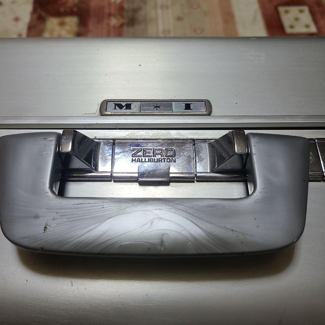 ゼロハリバートン ZERO HALLIBURTON キャリー アタッシ リモワ