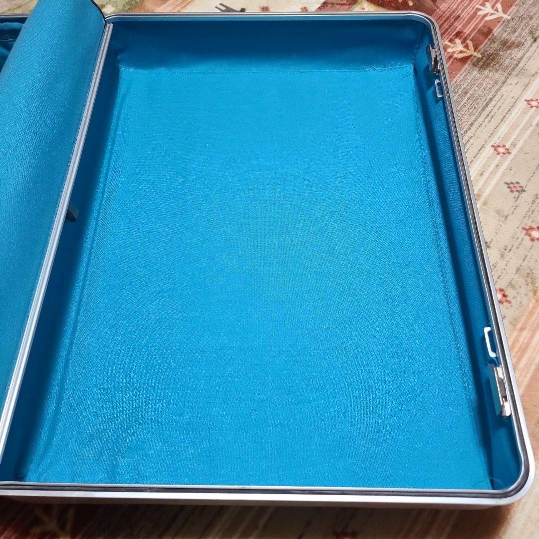 ゼロハリバートン ZERO HALLIBURTON キャリー アタッシ リモワ