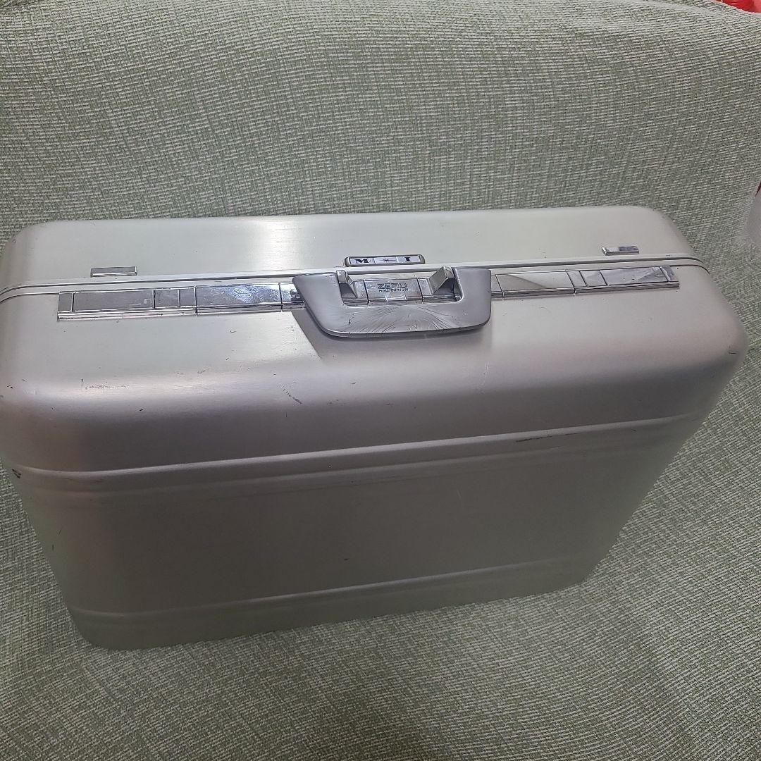 ゼロハリバートン ZERO HALLIBURTON キャリー アタッシ リモワ