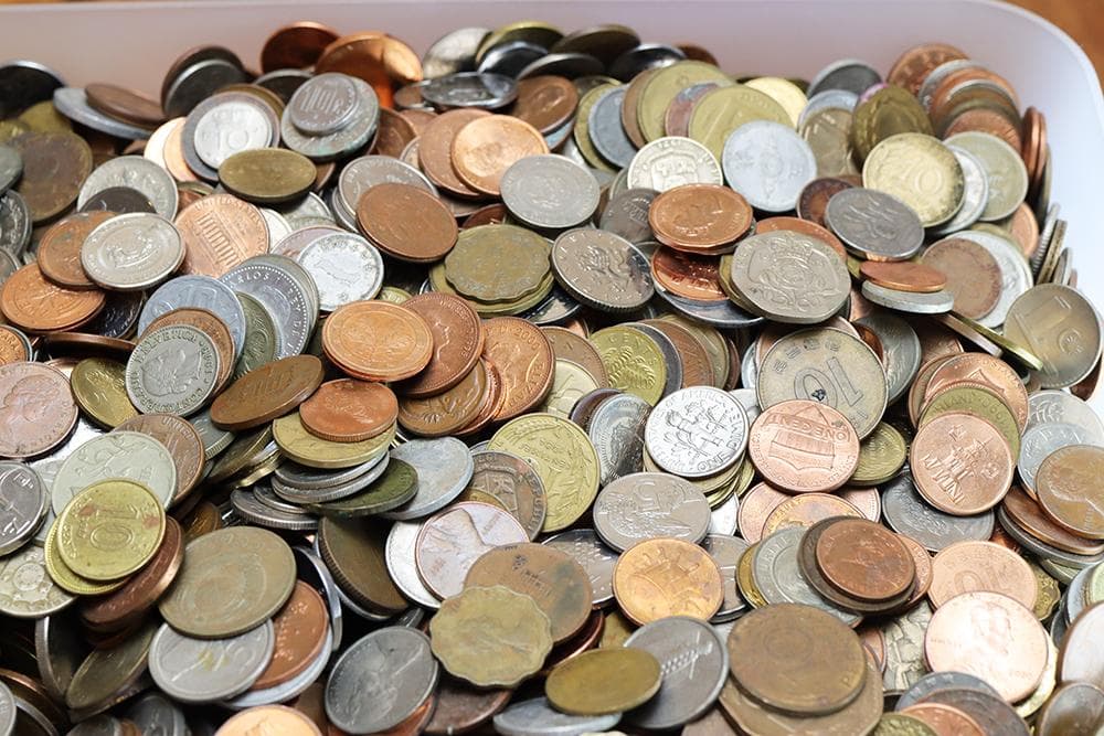 a111 豆　小さな 硬貨まとめ 約4.9kg 様々な国の