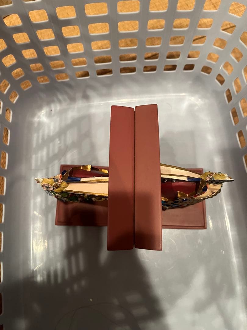 ドワーフの王の夢シリーズ ブックスタンド 「耳をすませば」