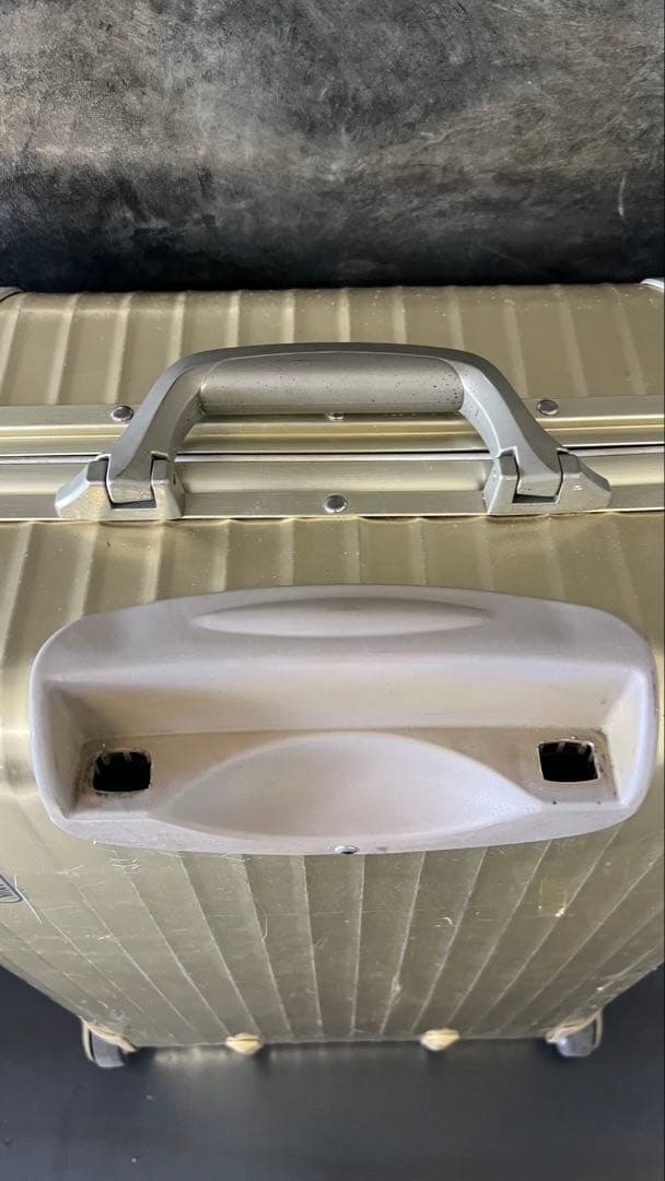 本日限定プライス廃盤品　リモワ トパーズ アルミ キャリー スーツケース