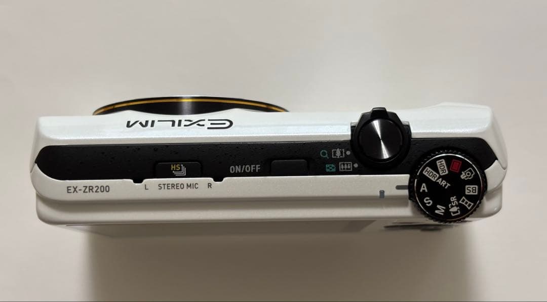 CASIO EXILIM EX-ZR200 【液晶傷あり】
