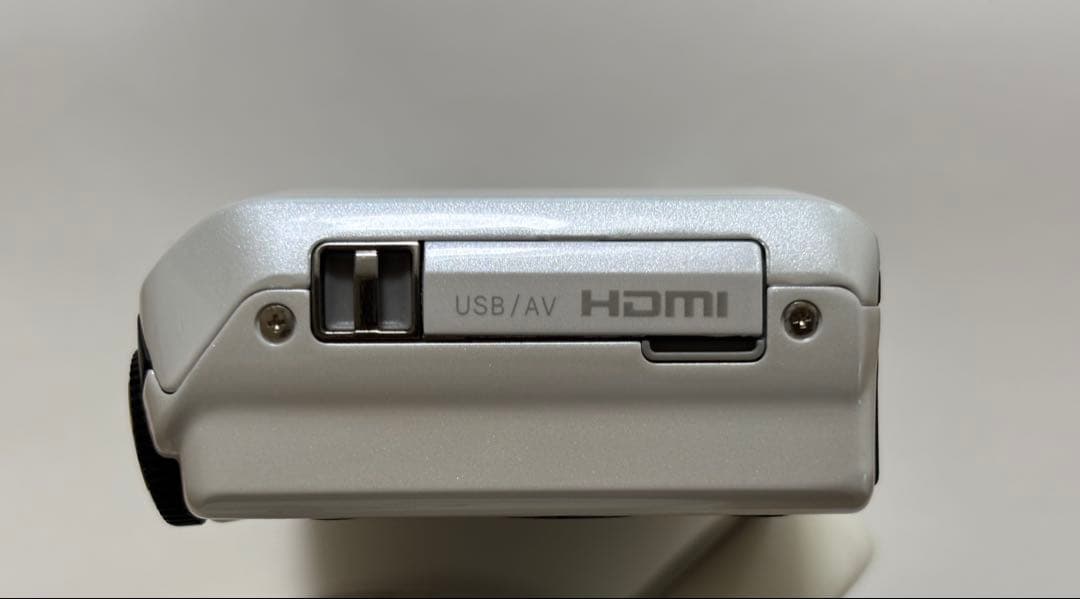 CASIO EXILIM EX-ZR200 【液晶傷あり】