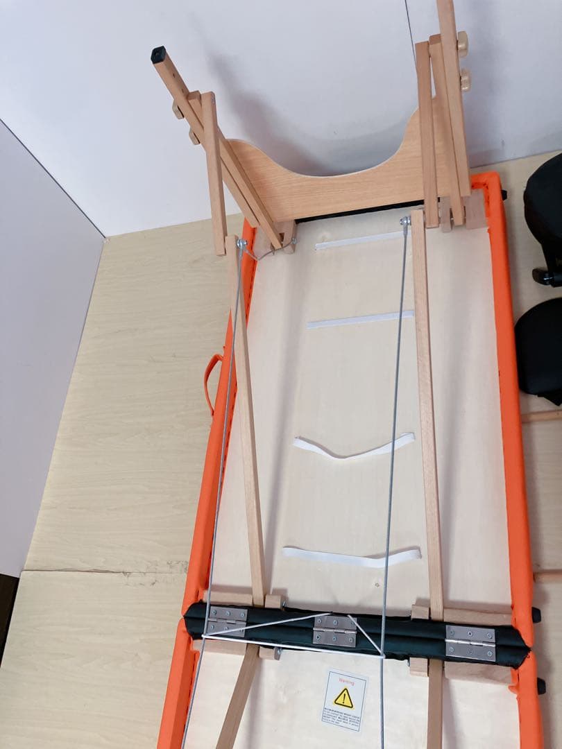 折りたたみ　エステベッド　マッサージベッド　持ち運びカバー付き　組み立て説明書