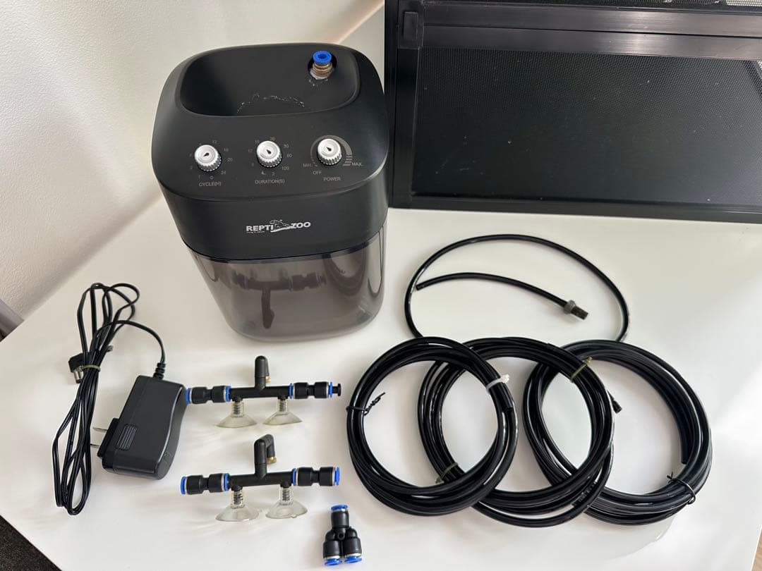 爬虫類　カメレオン　飼育　5点セット　ケージ　UVライト ヒーティングトップ