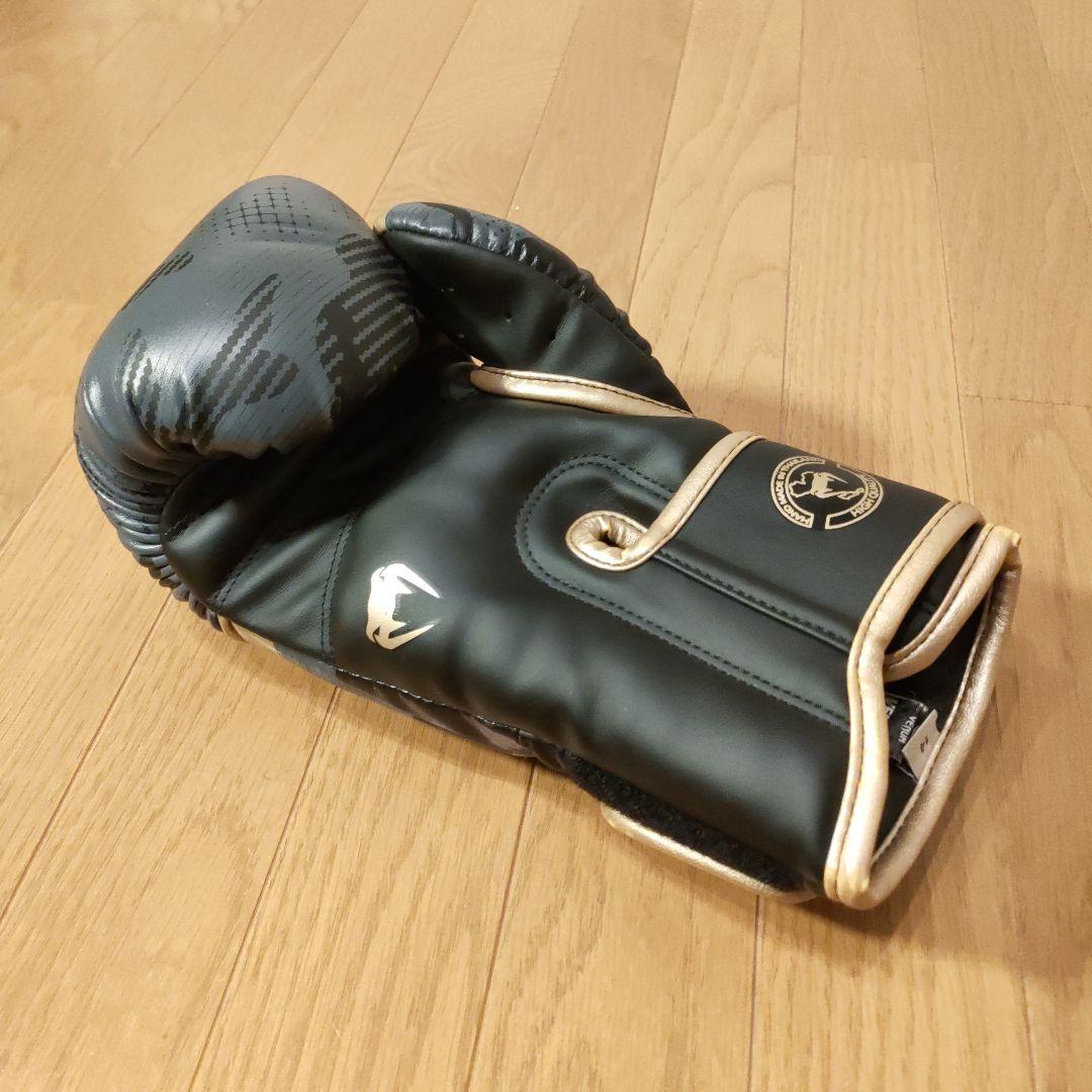美品 VENUM エリート ボクシング グローブ 14oz ダークカモ/ゴールド