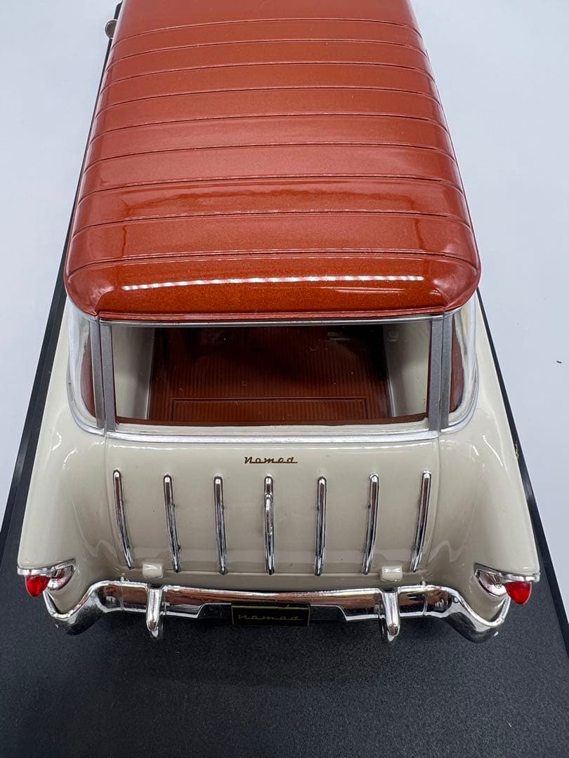 No433ミニカー1/18箱ありChevrolet Bel Air Nomad