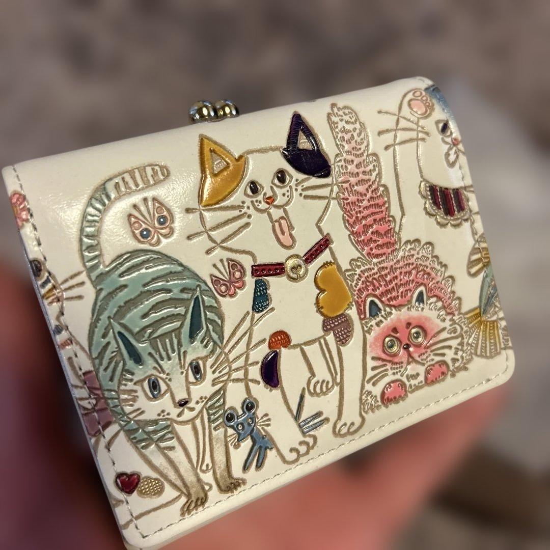 【新品】文庫屋大関　猫集合♪三つ折り財布