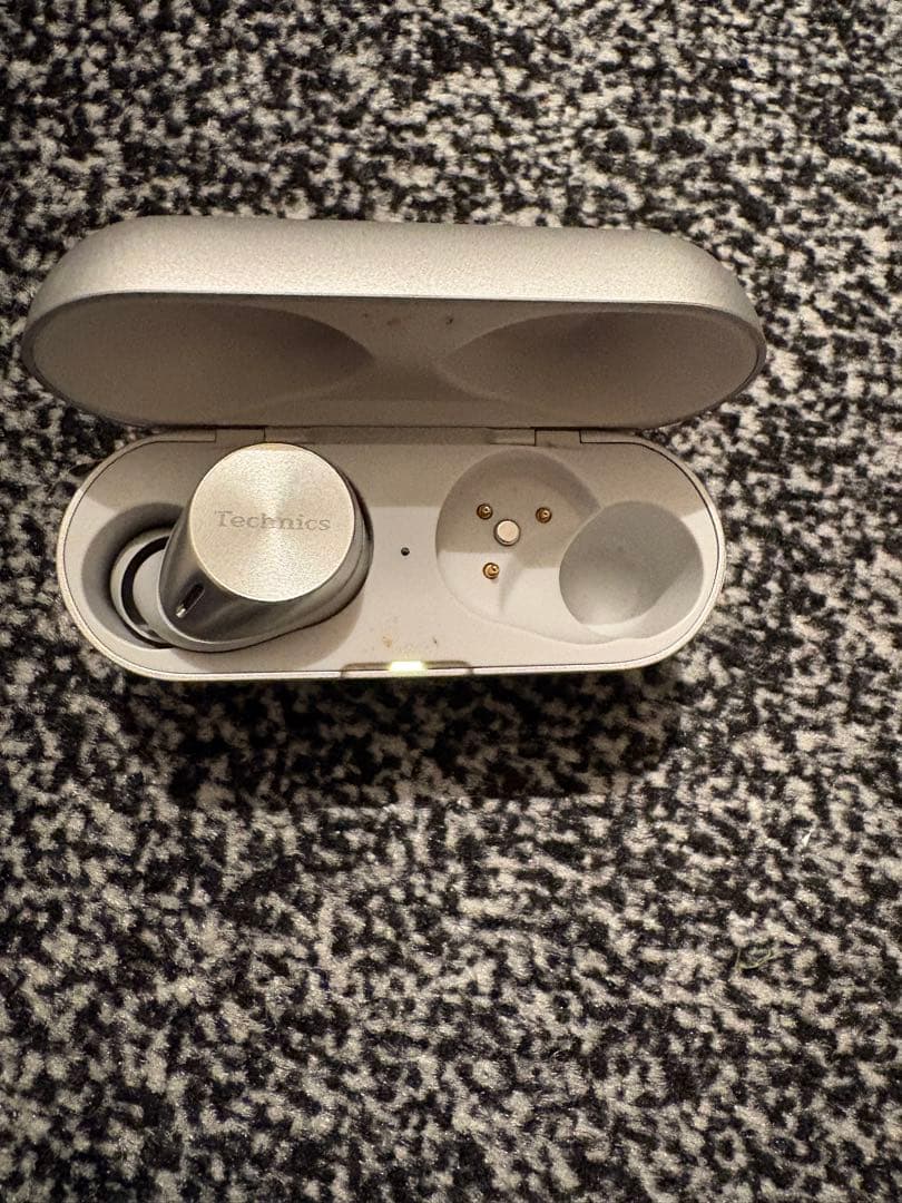 Technics AZ60M2 左耳＋充電ケース 新品同様 片側紛失