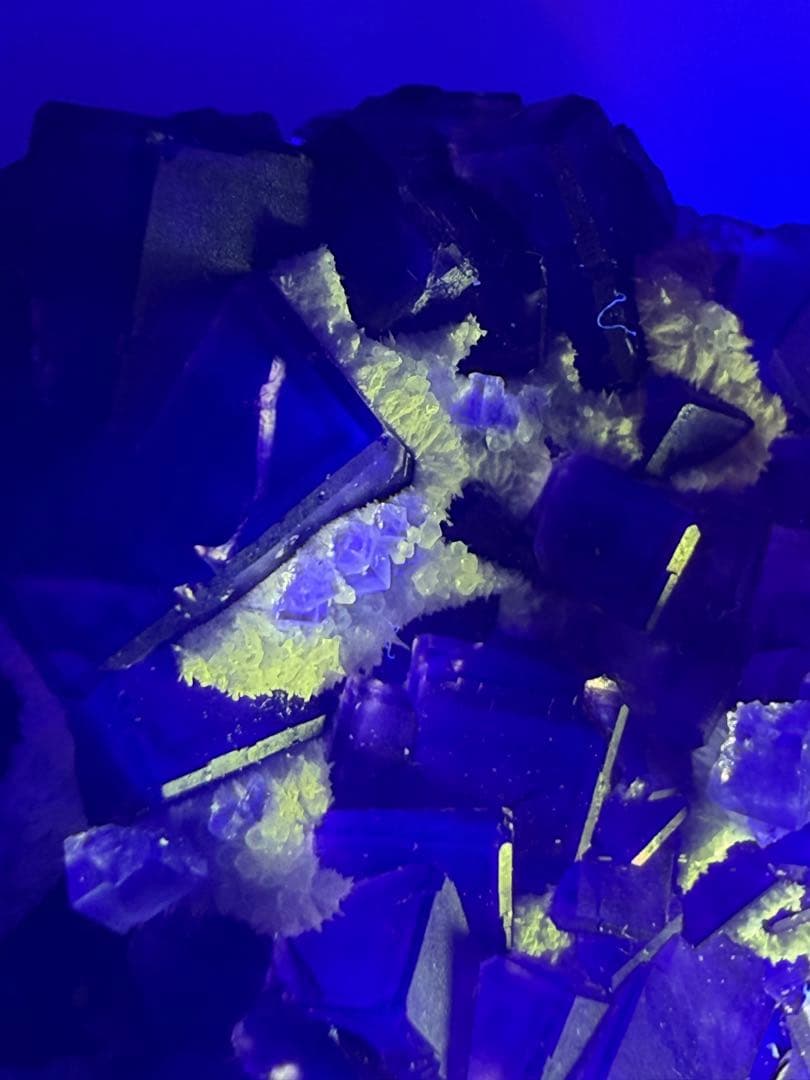 パープル　ブルーフローライト　浙江省産　蛍石　原石　鉱物標本　天然石