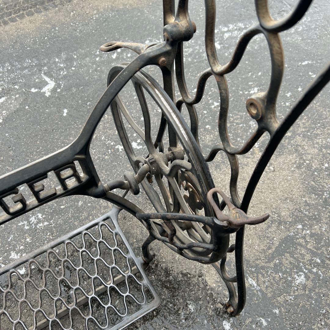 シンガー　網目ミシン脚　ミシン台　テーブル脚　アンティーク　レトロ　b16