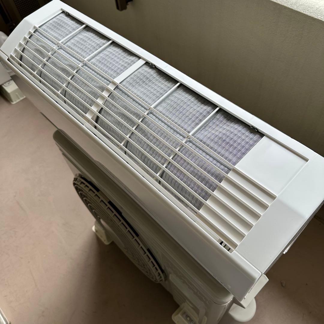 日立 エアコン RAS-AJ22R(W) / RAC-AJ22R 白くまくん