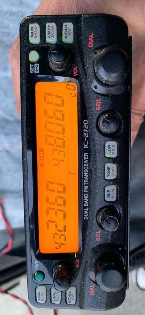 IC-2720 トランシーバー