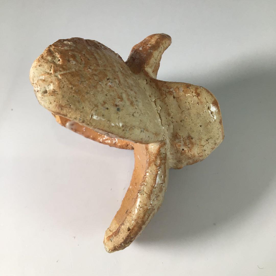 Ｒ８６４　蓋置　『萩焼』『十代　三輪休雪造』『三ツ葉蓋置』　共箱　茶道具