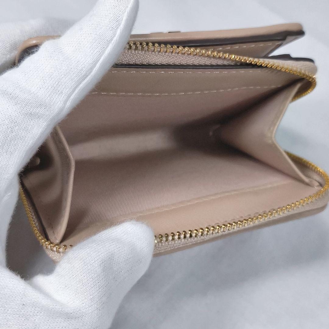 良品✨️　トリーバーチ　キラ　シェブロン　バイフォールドウォレット　折り財布